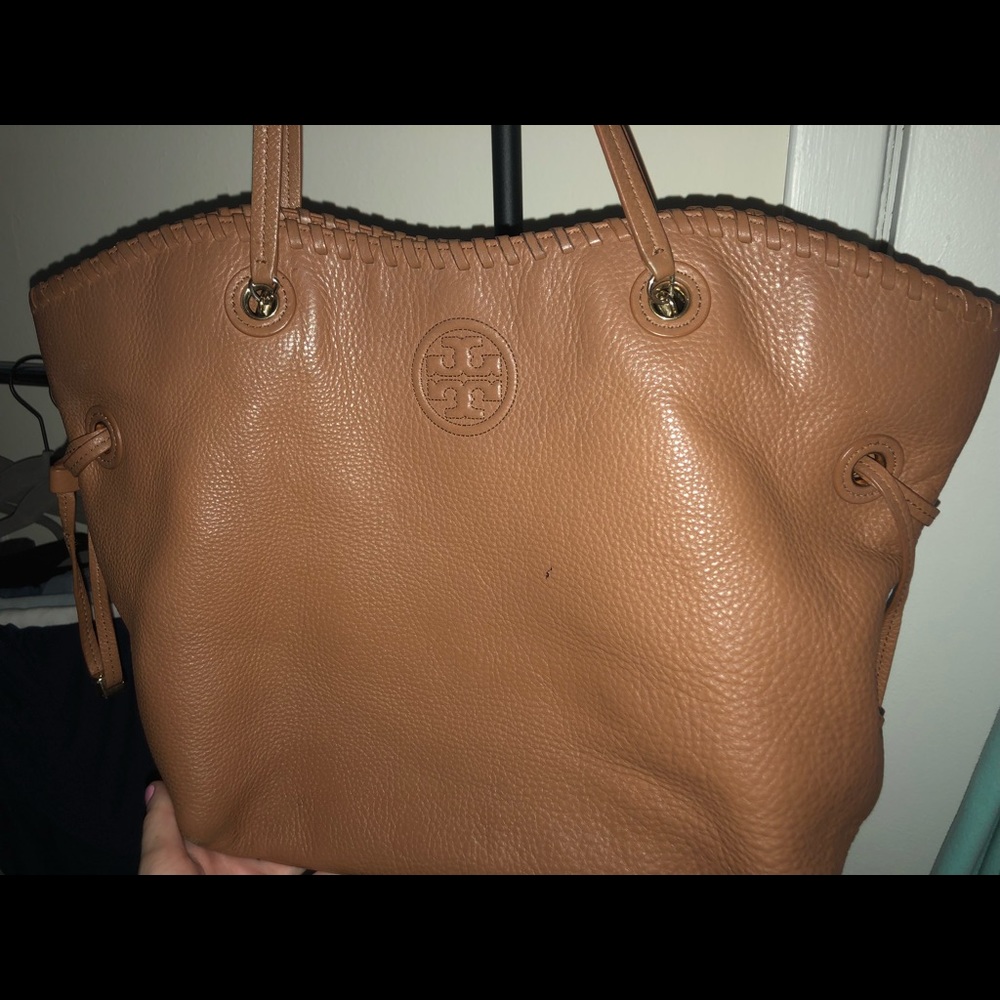 Tory Burch tote leather